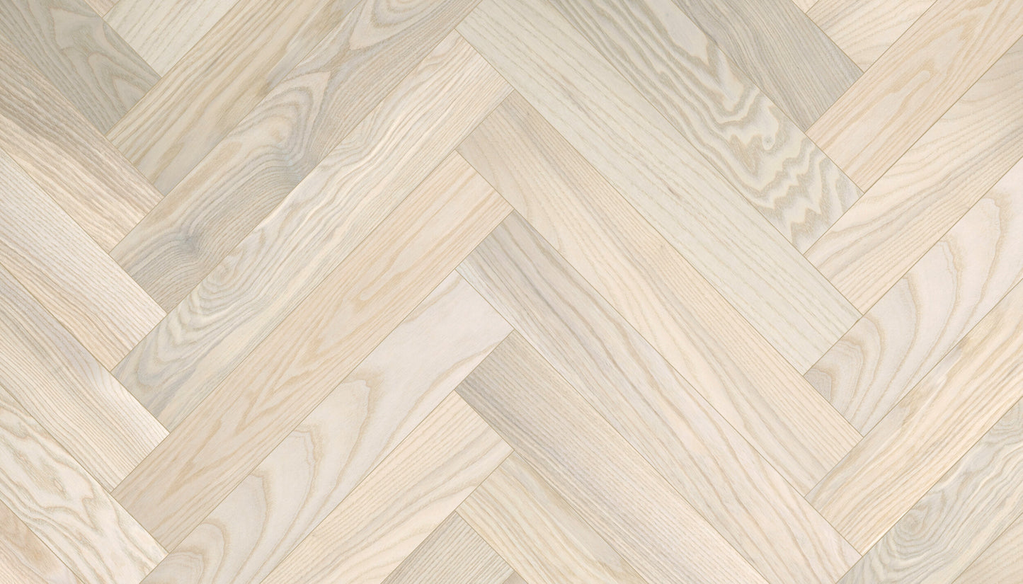 Eglutės rašto uosio parketlentės „Elegant Nordic“ Extra Matt Lacquered Gloss 5% # 24007
